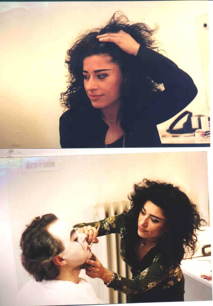 Due vecchie foto stampate: Annarita Minutaglio giovane e, sotto, mentre esegue un trucco di scena sul viso di un interprete