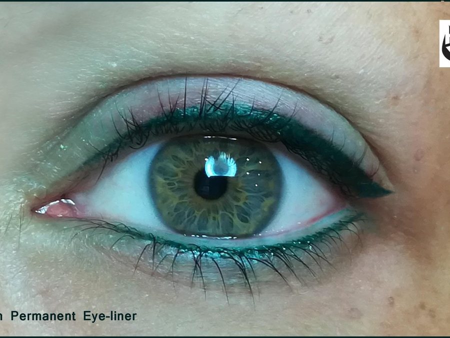 Eyeliner permanente di colore verde